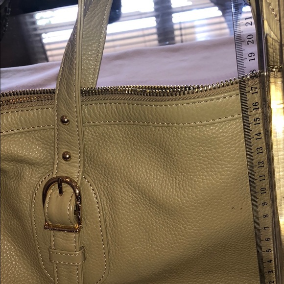 Tan Onna Ehrlich Purse - Picture 7 of 7